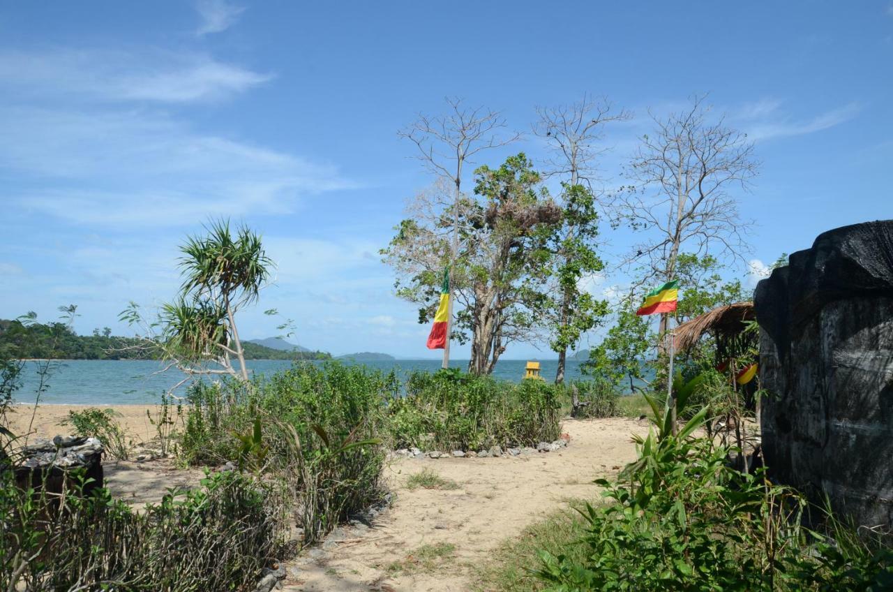 Reggae Island Private Island Koh Phayam Bagian luar foto