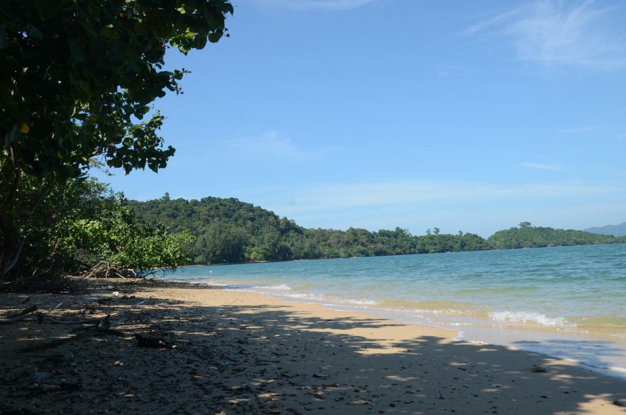 Reggae Island Private Island Koh Phayam Bagian luar foto