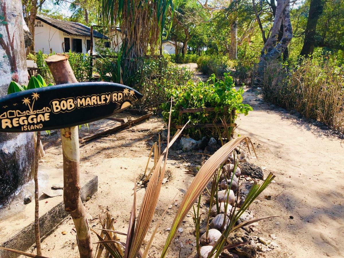 Reggae Island Private Island Koh Phayam Bagian luar foto