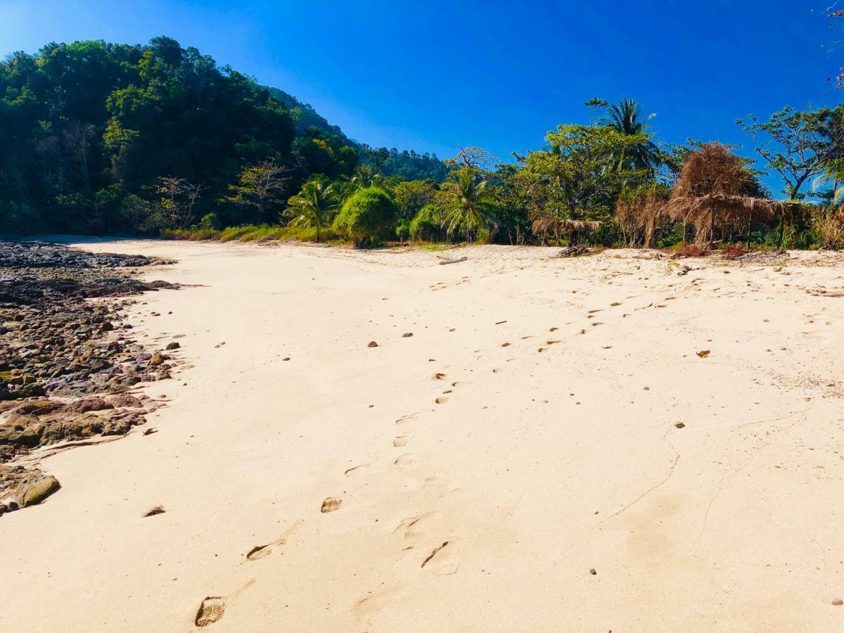 Reggae Island Private Island Koh Phayam Bagian luar foto