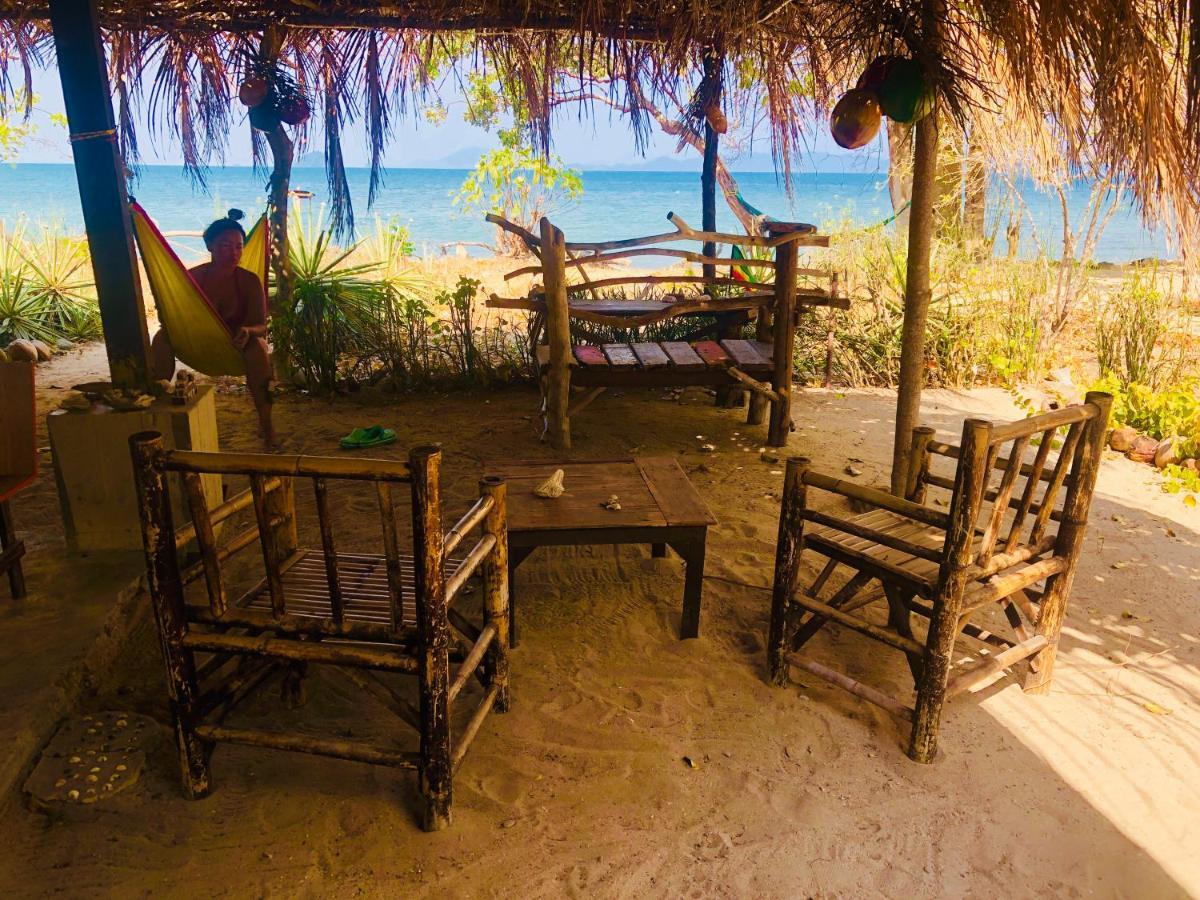 Reggae Island Private Island Koh Phayam Bagian luar foto