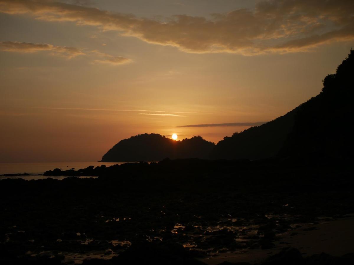 Reggae Island Private Island Koh Phayam Bagian luar foto